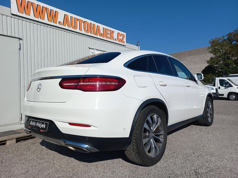 Mercedes-Benz GLE (2017) Coupe 400 245kW 4matic ČR DPH - fotka 8 z 23