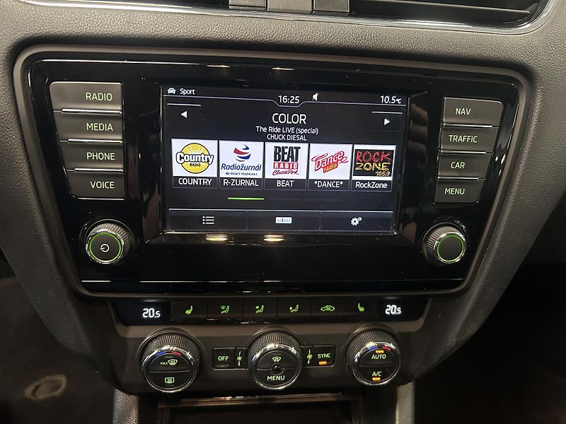 Škoda Octavia (2016) 2.0TDi SCOUT 4x4 DSG Bixe NAVI - fotka 15 z 34