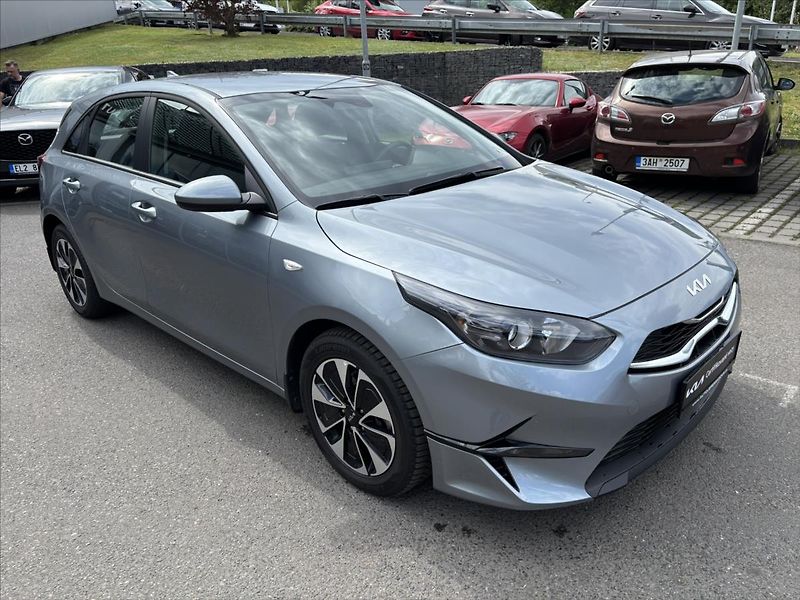 Kia Ceed 1,5 TGDi AT Spin 1.ČR ZÁRUKA - fotka 7 z 39