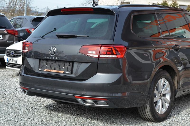 Volkswagen Passat (2021) 2.0 TDi DSG / LED / 74.300km  - fotka 8 z 35