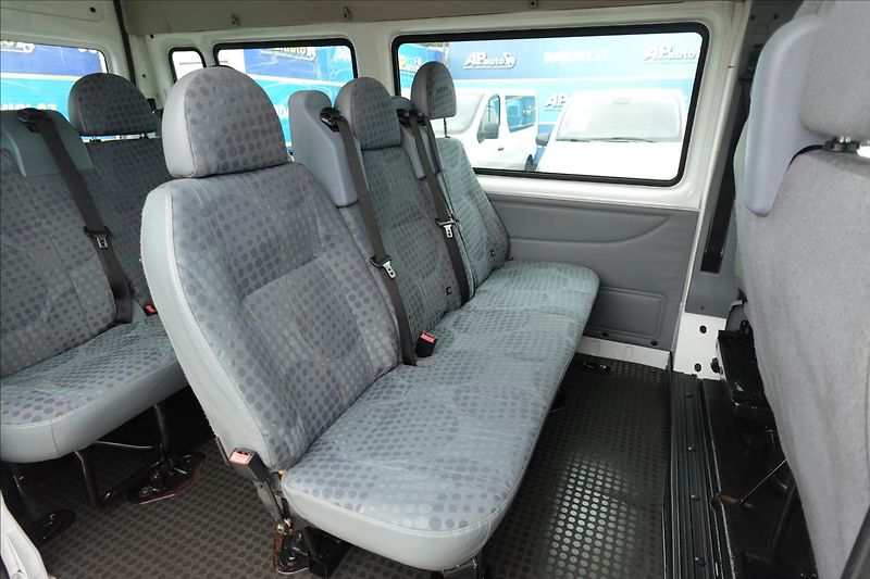 Ford Transit 2,2 TDCI  L2H2 9MÍST BUS KLIMA - fotka 13 z 31
