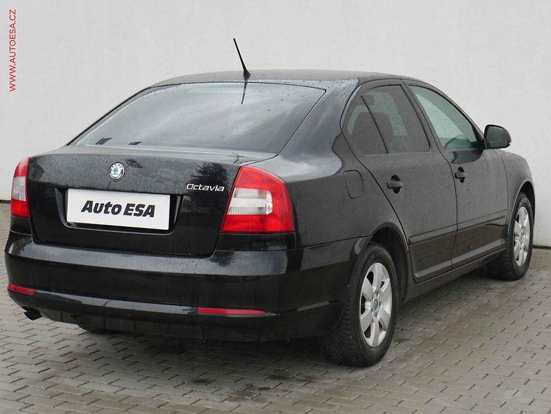 Škoda Octavia (2011) 1.2 TSi, 2.maj,ČR, AC, temp - fotka 4 z 15