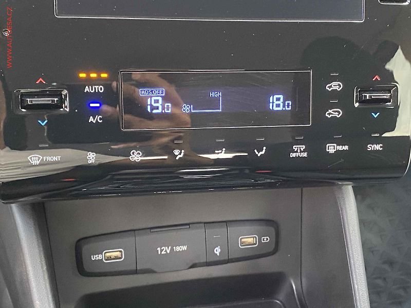Hyundai Tucson (2023) 1.6 T-GDi, 2.maj,ČR, Smart - fotka 16 z 18