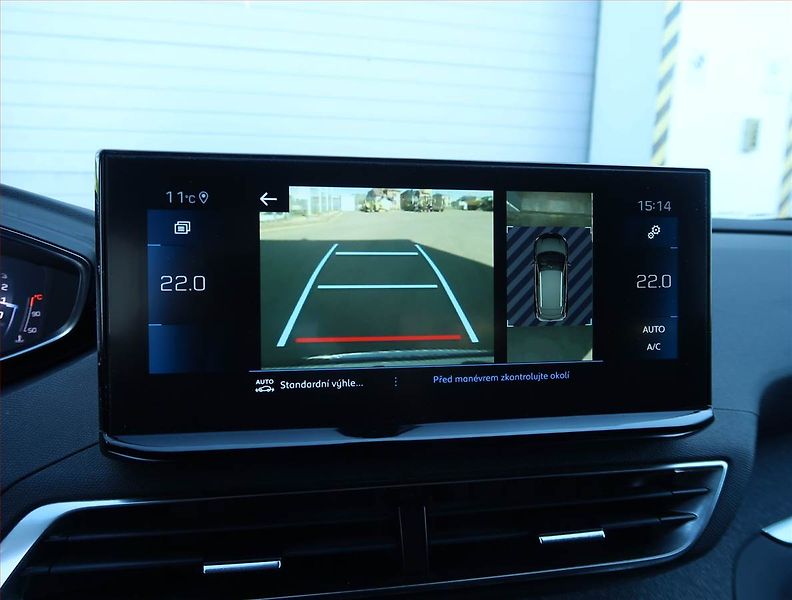 Peugeot 3008 (2022) Allure Pack 1.2 PureTech - fotka 20 z 22