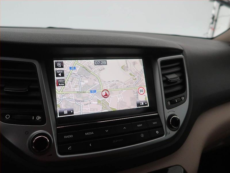 Hyundai Tucson (2016) 1.7 CRDi, Serv.kniha, Navi - fotka 13 z 20