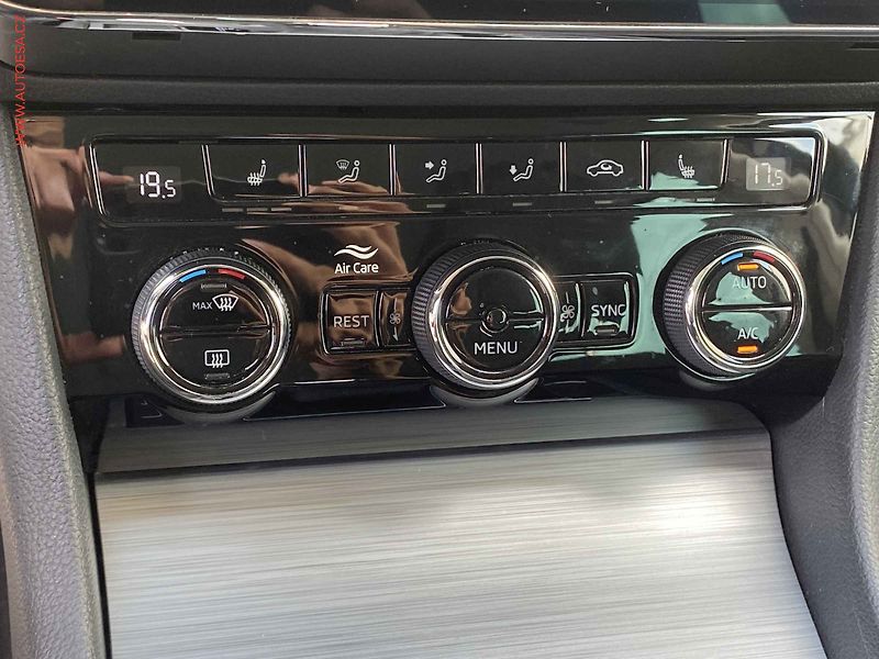 Škoda Superb (2022) 2.0 TDi, 2.maj,ČR, Ambition - fotka 18 z 19