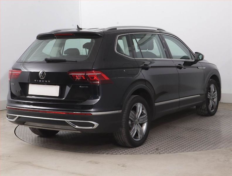 Volkswagen Tiguan Allspace (2022) 2.0 TDI - fotka 5 z 17