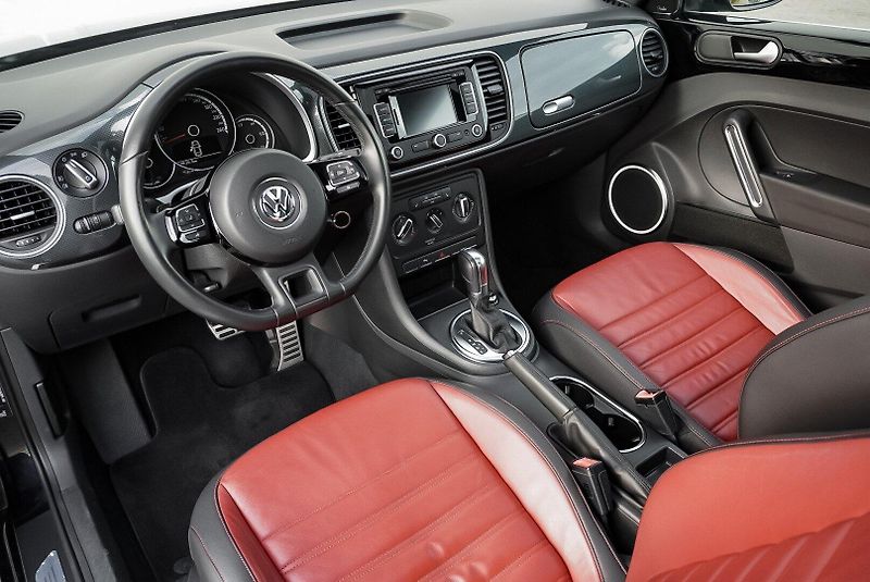 Volkswagen Beetle 2.0 TSi 147kW SPORT FENDER - fotka 14 z 33