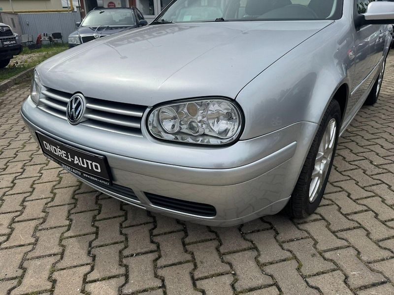 Volkswagen Golf (2003) 1,9 TDI 96 KW STK BRZDY - fotka 12 z 43