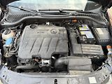 Škoda Octavia (2008) 2.0 TDI RS DSG ! CR ! - náhled 16