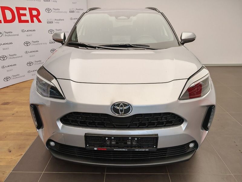 Toyota Yaris Cross 1.5 TNGA HEV 1 CVT Style 2x4 - fotka 2 z 36