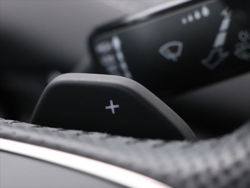 Škoda Enyaq RS  82kWh 4x4 CZ SOH 95% - fotka 27 z 43