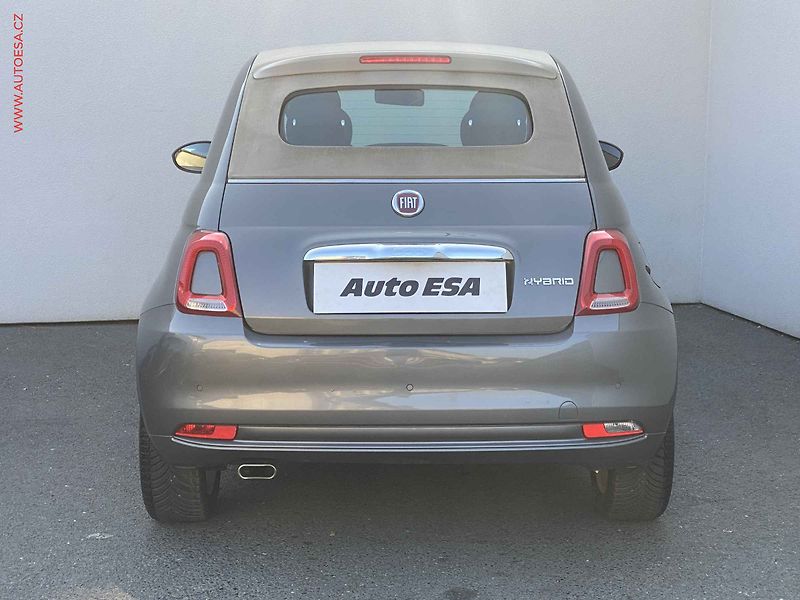 Fiat 500 (2021) 1.0i C, Lounge, navi - fotka 2 z 14
