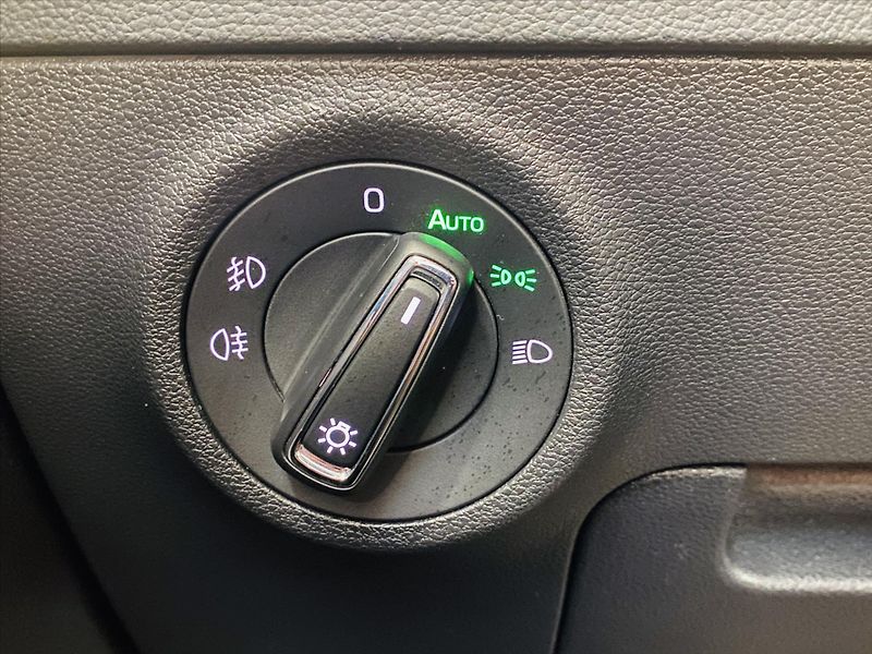 Škoda Karoq 2,0 TDI 110kW Style - fotka 20 z 25