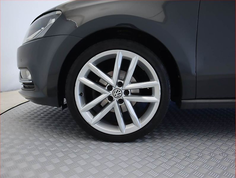 Volkswagen Polo (2016) 1.2 TSI, Automat, Tempomat - fotka 15 z 21