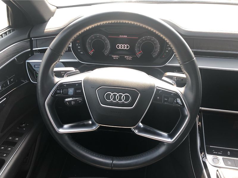 Audi A8 55 TFSI 250 KW Quattro - fotka 18 z 30