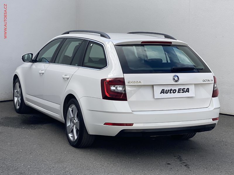 Škoda Octavia (2019) 1.6 TDi, ČR, Style, LED - fotka 6 z 18