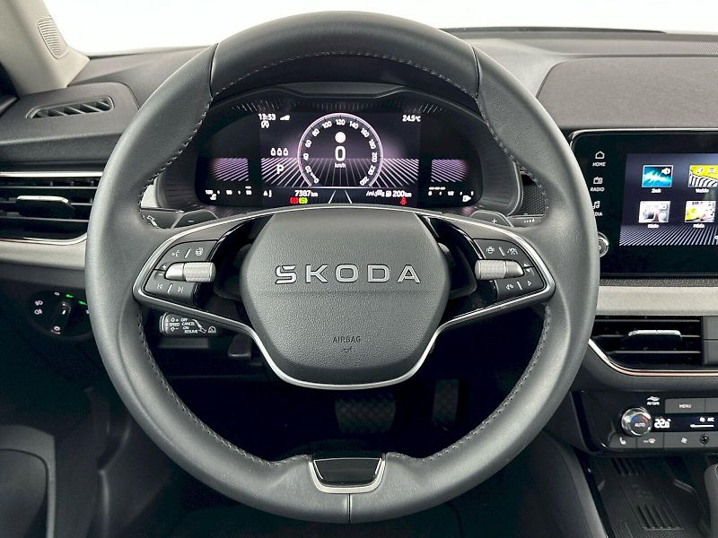 Škoda Kamiq (2025) DSG 1.0TSI 85kW Top Selection - fotka 9 z 32