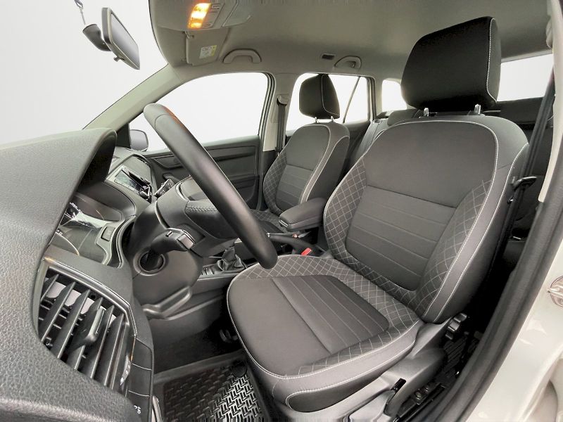 Škoda Fabia (2021) 1.0 TSI 70kW Ambition Plus Com - fotka 20 z 30