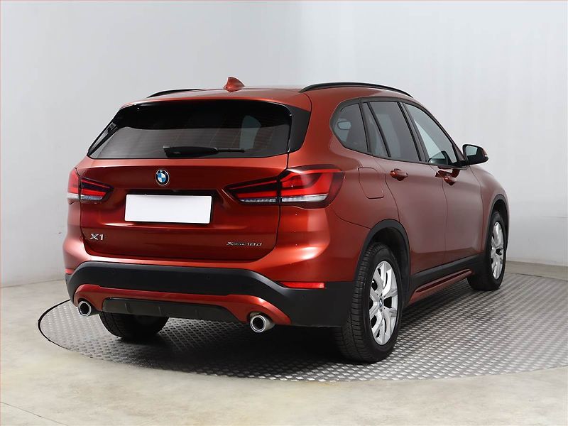 BMW X1 (2020) xDrive18d - fotka 5 z 23
