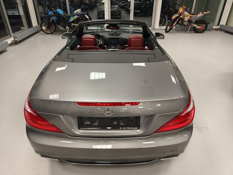 Mercedes-Benz SL (2012) SL500AMG - fotka 16 z 22