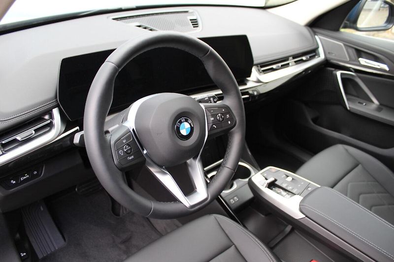 BMW X1 sDrive18d - fotka 9 z 11