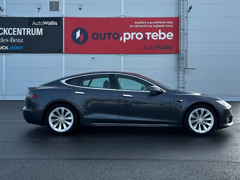 Tesla Model S 75 Business MCU2 Panorama - fotka 5 z 24