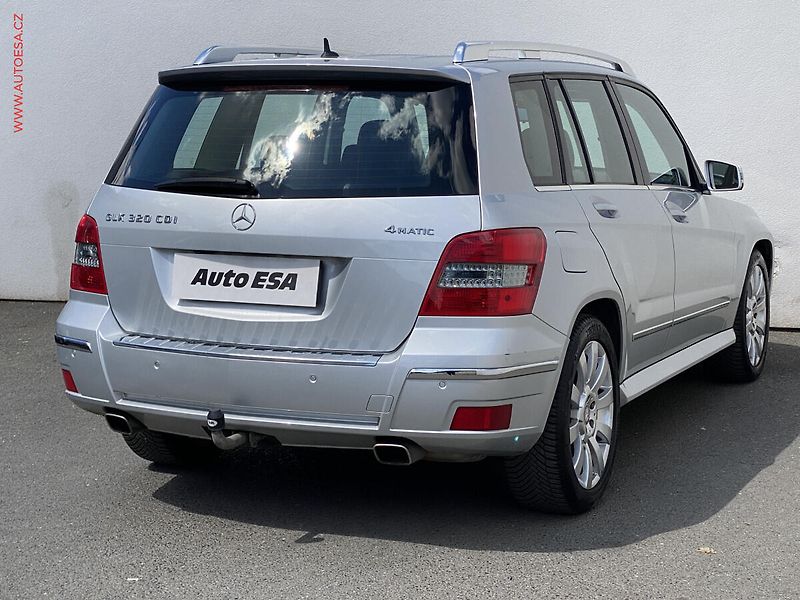 Mercedes-Benz GLK (2009) 3.0 CDi 4Matic, ČR, AT - fotka 4 z 20
