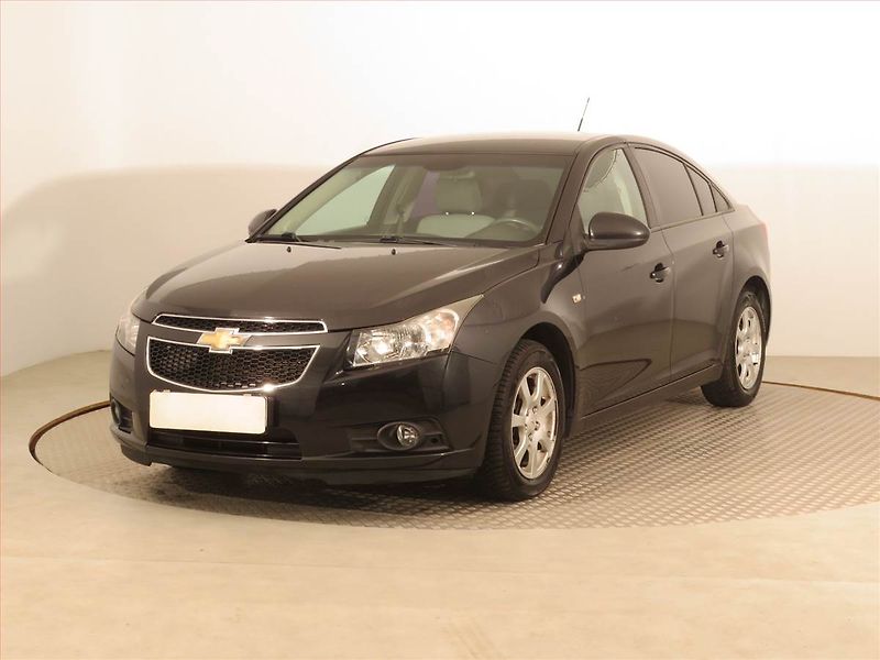 Chevrolet Cruze (2010) 2.0 VCDi, Serv.kniha - fotka 2 z 15