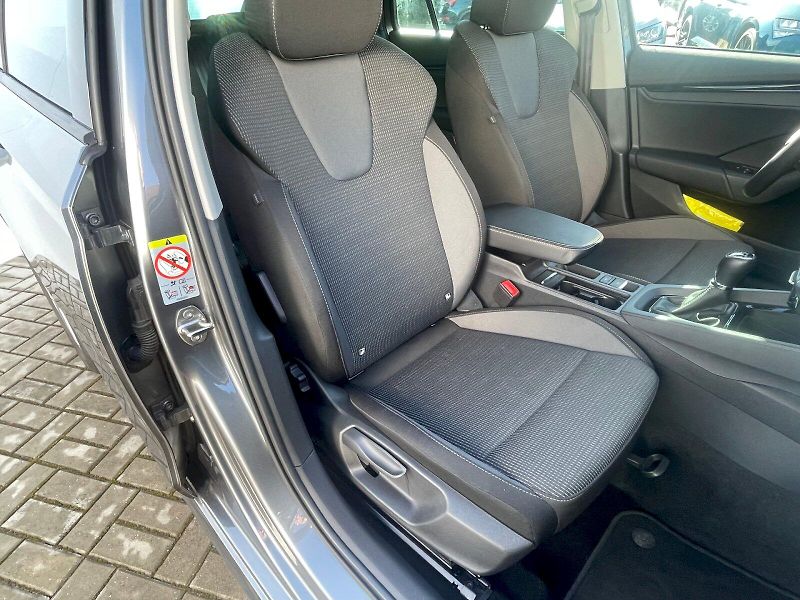 Škoda Octavia (2023) Combi 1,5 TSI / 110 kW Ambitio - fotka 26 z 30