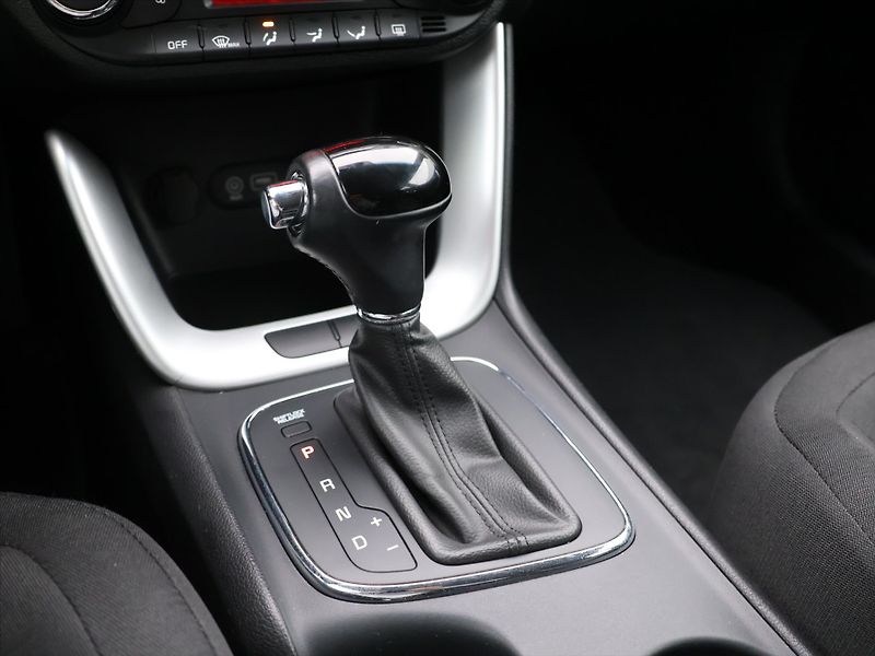 Kia Ceed 1.6 CRDi 100kW Aut. CZ DPH - fotka 23 z 32
