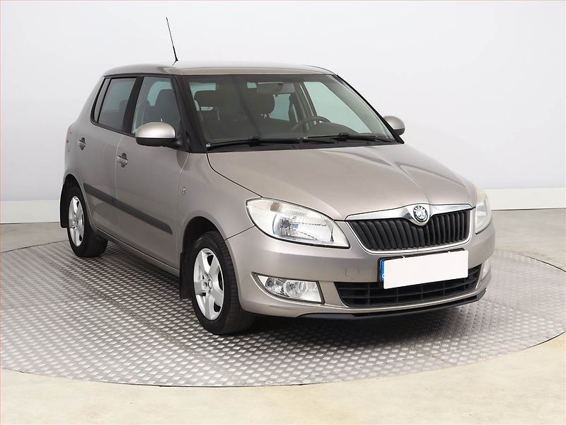 Škoda Fabia (2011) 1.4 16V, LPG, Serv.kniha - fotografie inzerátu