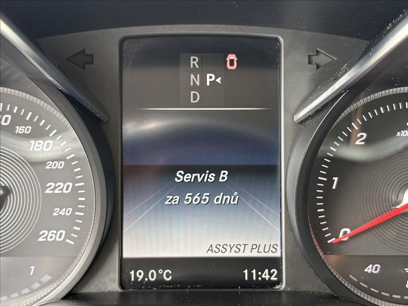Mercedes-Benz Třídy V 2,2 250 CDi 4M,Led,Navi,Kamera - fotka 25 z 44