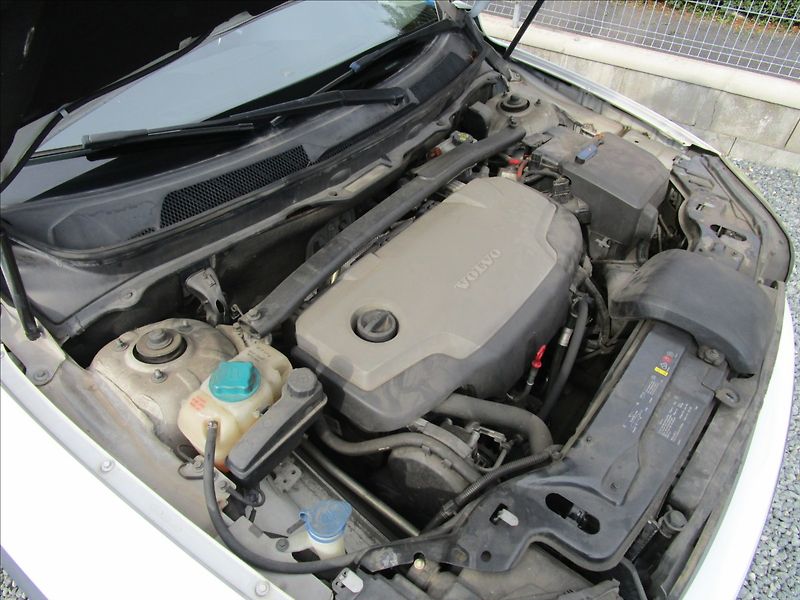 Volvo XC90 2.4 D5, AWD, automat, 7 míst - fotka 46 z 47