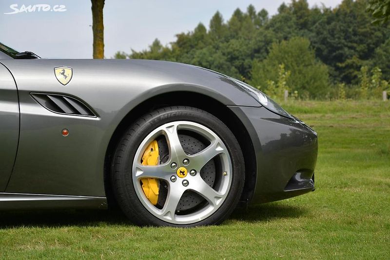 Ferrari California (2011) Top Podepsaná KIMI RAIKKONEN - fotka 8 z 48