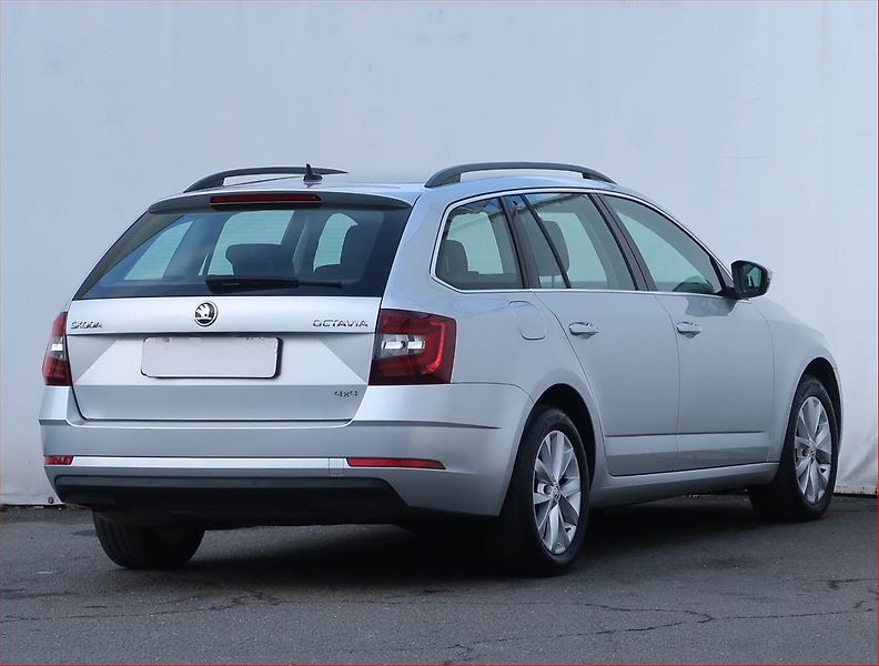 Škoda Octavia (2017) Style 2.0 TDI, 4X4, Automat - fotka 5 z 22