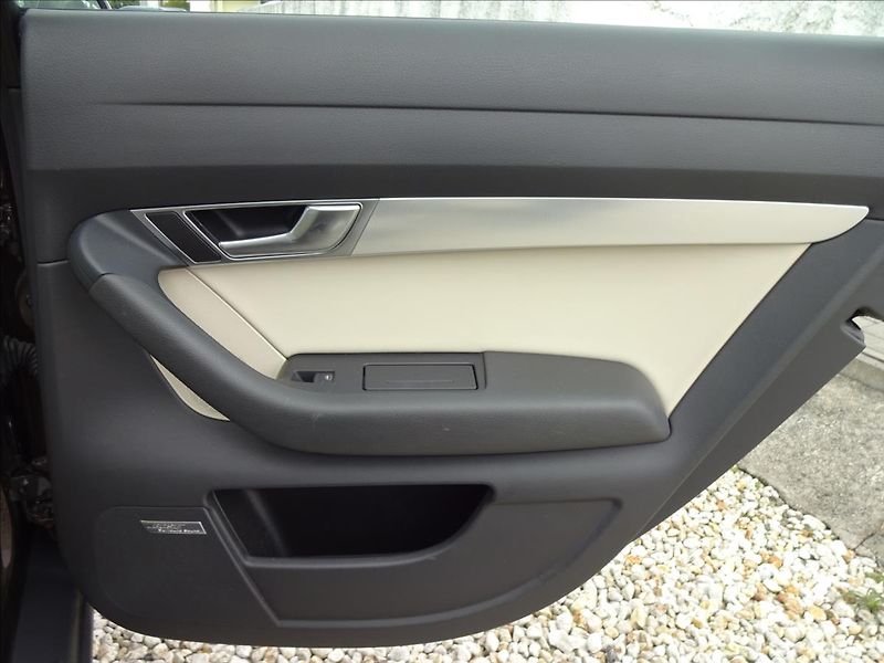 Audi A6 Allroad 3,0 TDI 176kW QUATRO - fotka 32 z 63