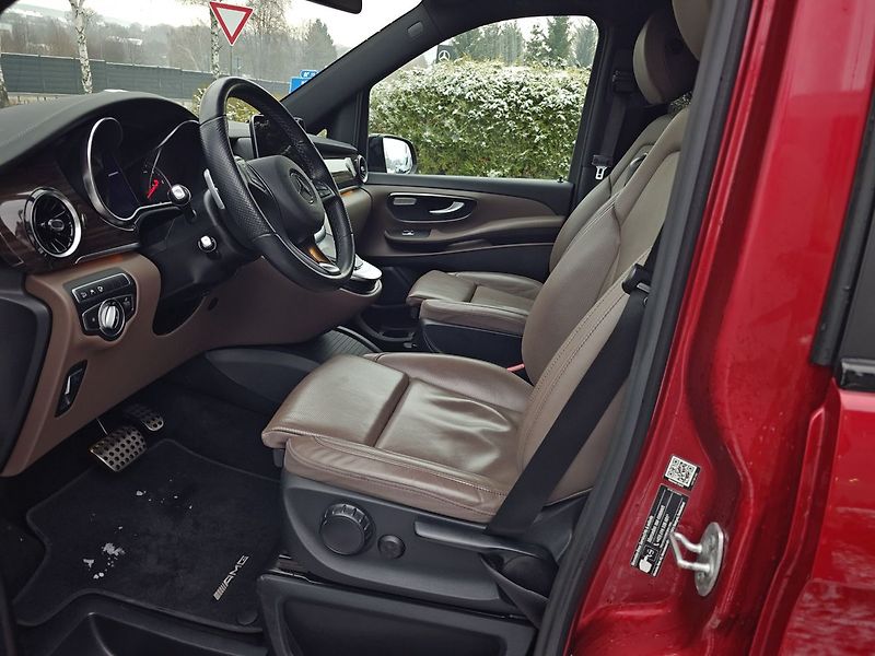 Mercedes-Benz Třídy V 300 d XL 4MATIC AMG - fotka 12 z 25