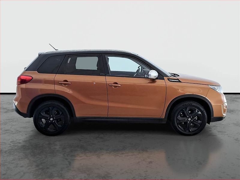 Suzuki Vitara (2017) Elegance 1.4 BoosterJet, 4X4 - fotka 6 z 20