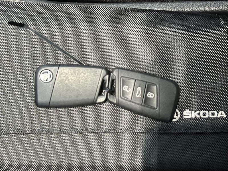 Škoda Karoq (2021) 2.0 TDI-STYLE-P.KAMERA - fotka 48 z 50