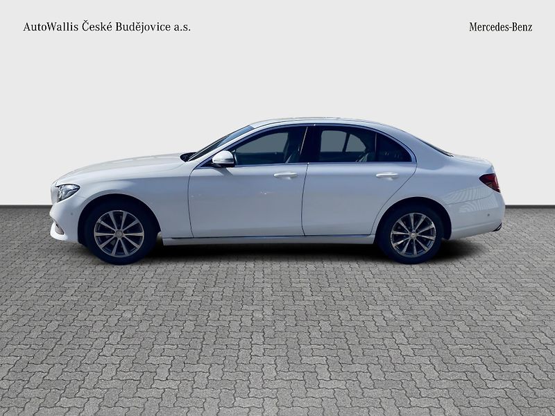 Mercedes-Benz Třídy E E 220d 4M AVANTGARDE - fotka 2 z 26