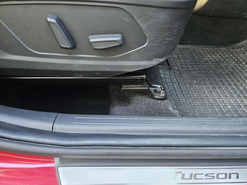 Hyundai Tucson (2021) 1,6 T-GDI 110 kW, manuál, ČR - fotka 29 z 37