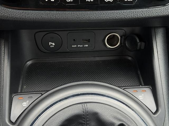 Kia Sportage 2.0 CRDI 4x4 Comfort Plus - fotka 15 z 24