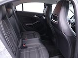 Mercedes-Benz Třídy A 1,6 180i 90kW CZ Sport Xenon - náhled 14