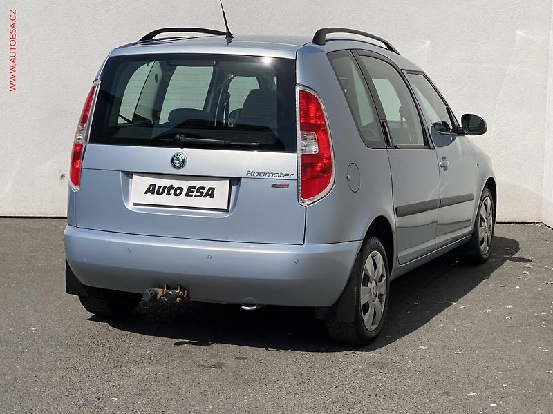 Škoda Roomster (2010) 1.6 16V, ČR, Comfort, TZ - fotka 4 z 17