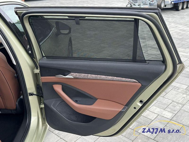 Škoda Superb L&K 2.0TDI DSG - fotka 48 z 52
