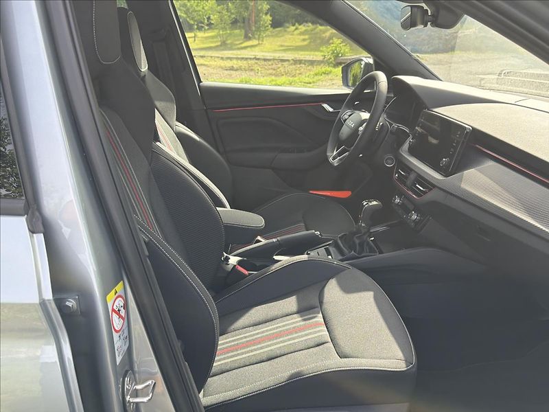 Škoda Kamiq 1,5 TSI 110 kW DSG Monte Carlo - fotka 16 z 35
