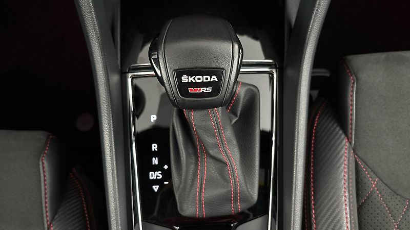 Škoda Kodiaq 2.0 TSI DSG 4x4 RS - fotka 26 z 31