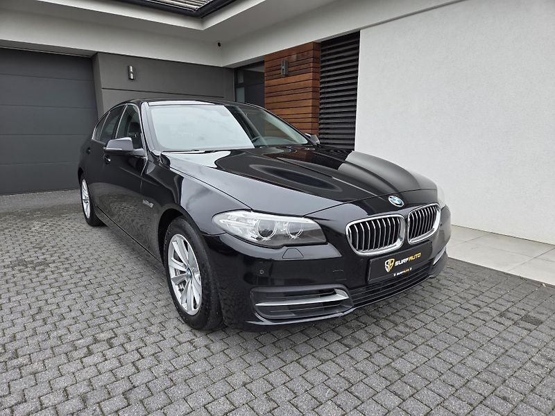 BMW Řada 5 525d xDrive ČR DPH  - fotka 4 z 44