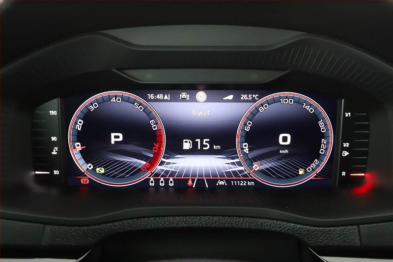 Škoda Karoq (2025) 1.5 TSI, SPORTLINE, SENZORY - fotka 10 z 18